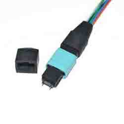 MPO MTP UPC fiiberoptiline pistik üherežiimiline multirežiim 12F 24F